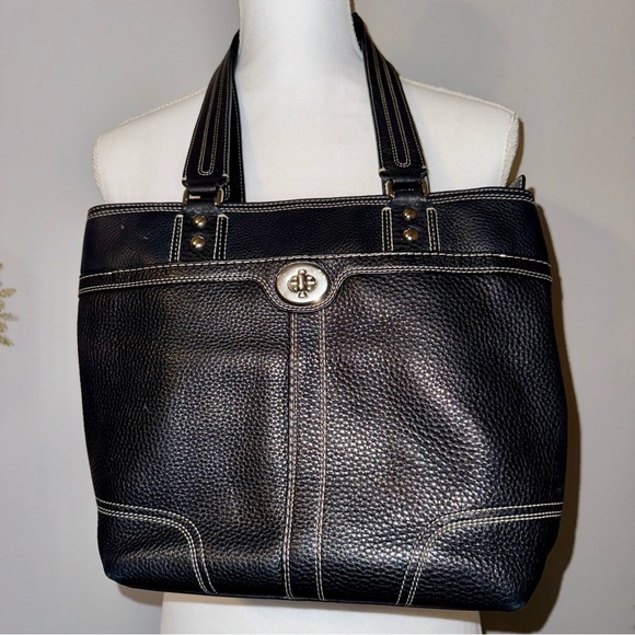 Vintage COACH Black Leather Shoulder Bag Purse Y2K from the year 2003 - Picture 1 of 13